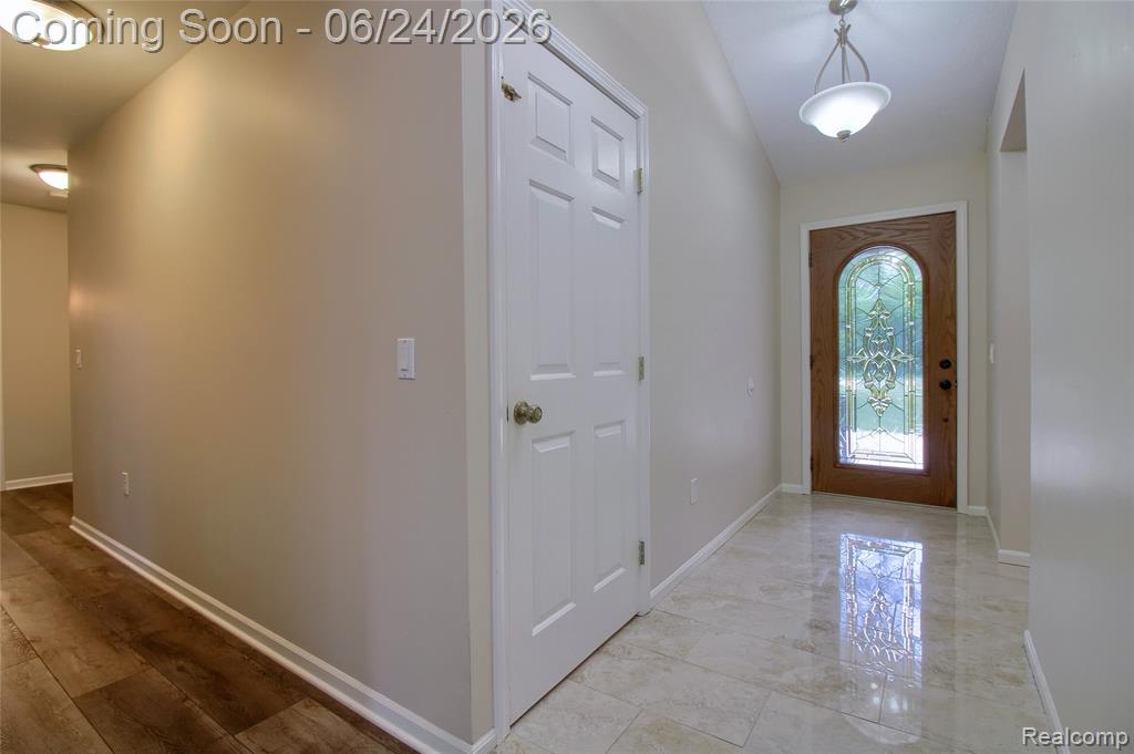24487 Dugan Drive, New Boston, MI 48164 — Photo 4