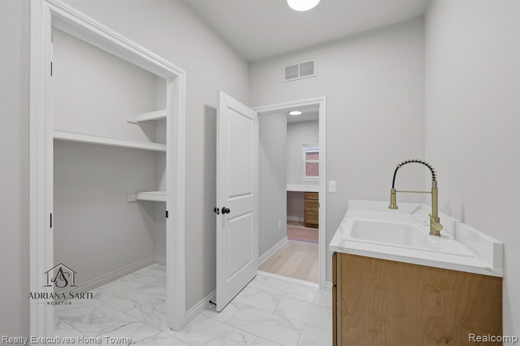 54161 Carrigan Drive, New Baltimore, MI 48047 — Photo 23