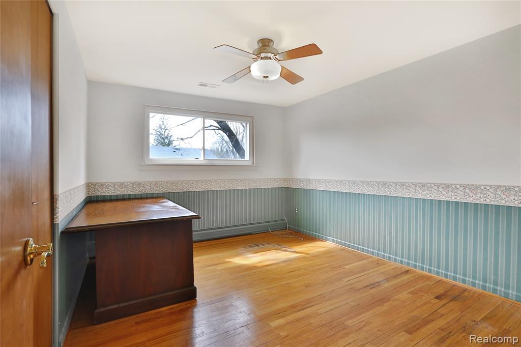 32319 Nottingwood Street, Farmington, MI 48334 — Photo 22