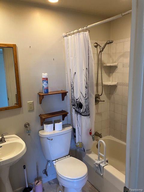 363 NELSON Street, Harbor Beach, MI 48441 — Photo 17