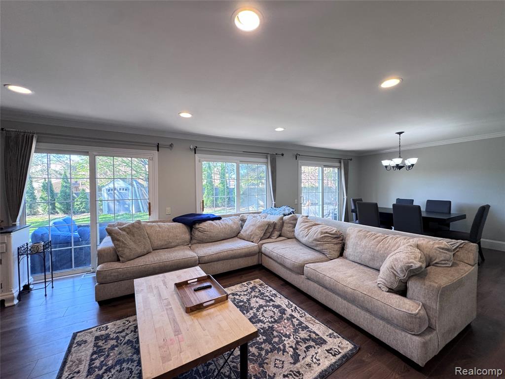 5203 Forestdale Court, West Bloomfield, MI — Photo 16