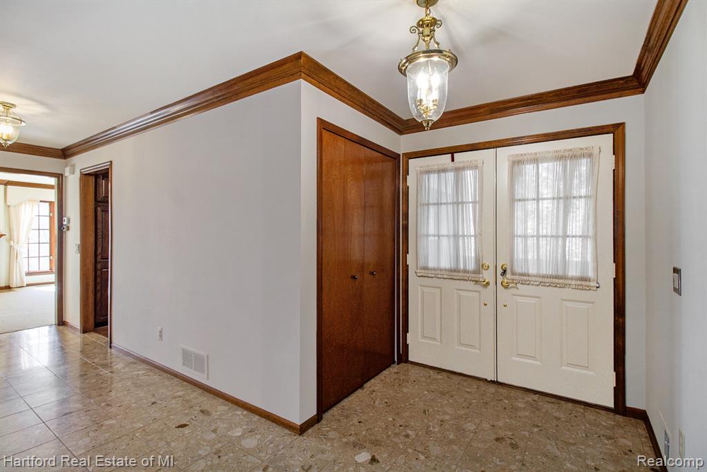 4506 Golf View Drive, Brighton, MI 48116 — Photo 3