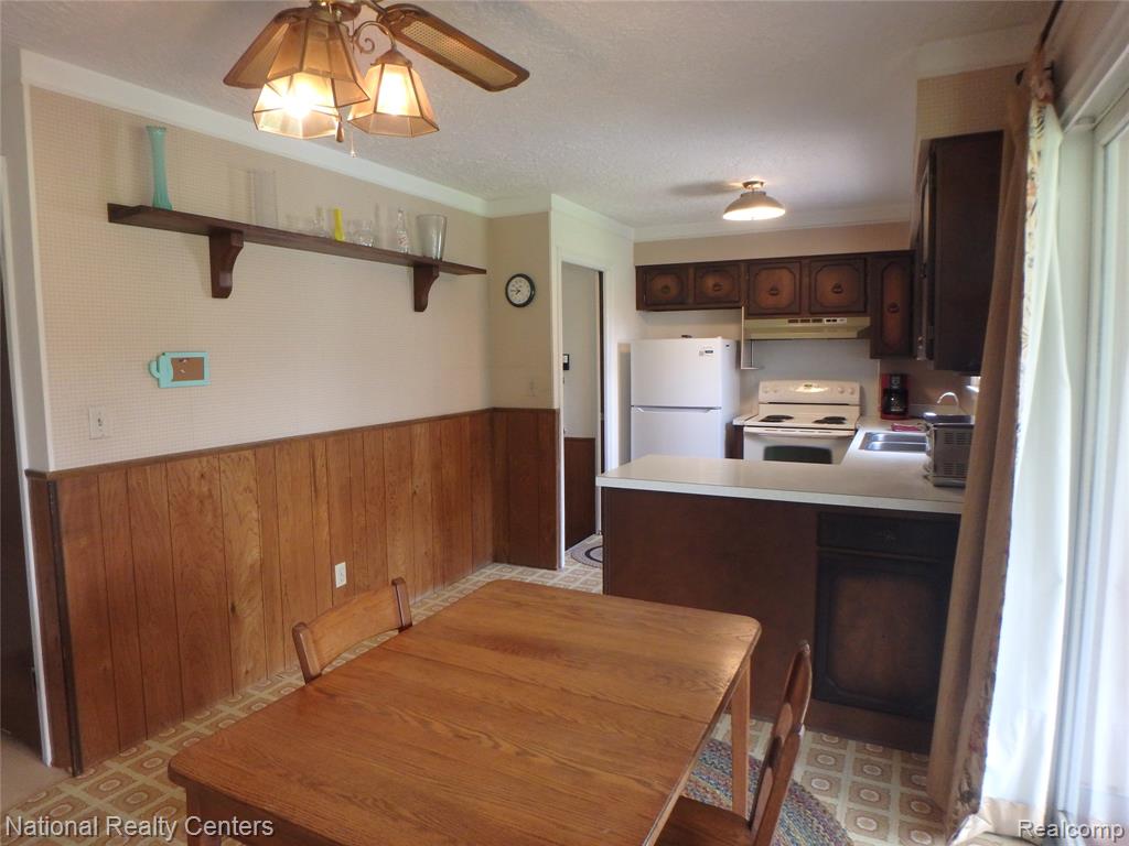 215 Grange Hall Road, Ortonville, MI 48462 — Photo 3