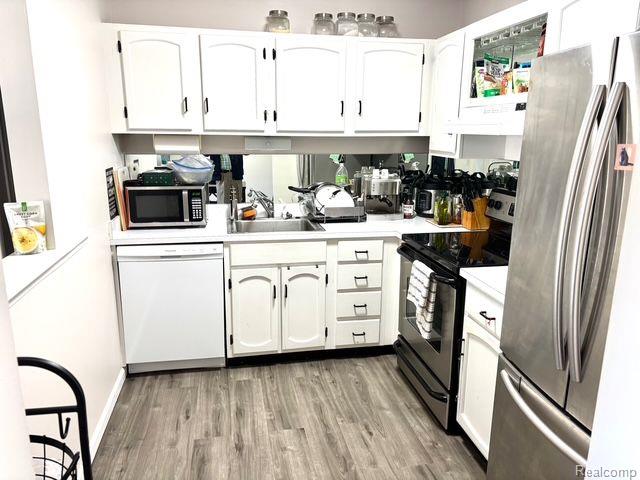 32080 GRAND RIVER Avenue, 82, Farmington, MI 48336 — Photo 2
