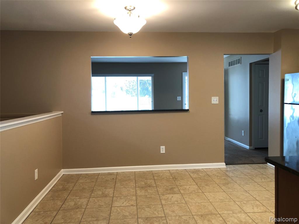 6900 ARDSLEY Drive, Canton, MI 48187 — Photo 4