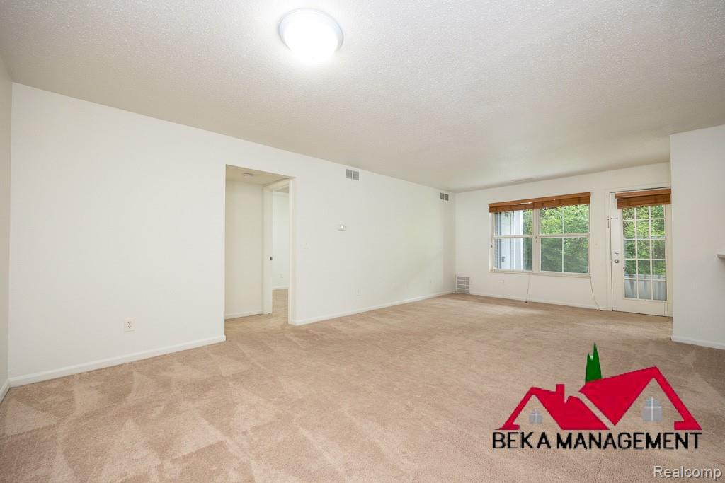 127 Fieldcrest Street, Ann Arbor, MI 48103 — Photo 5