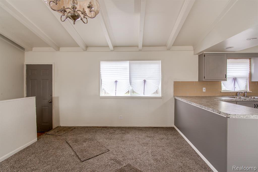 2303 W COLDWATER Road, Flint, MI 48505 — Photo 6