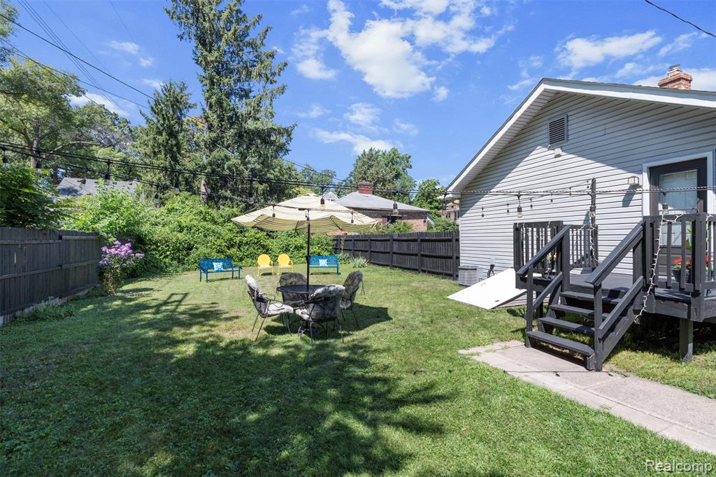 8431 Roseland Court, Oak Park, MI 48237 — Photo 22