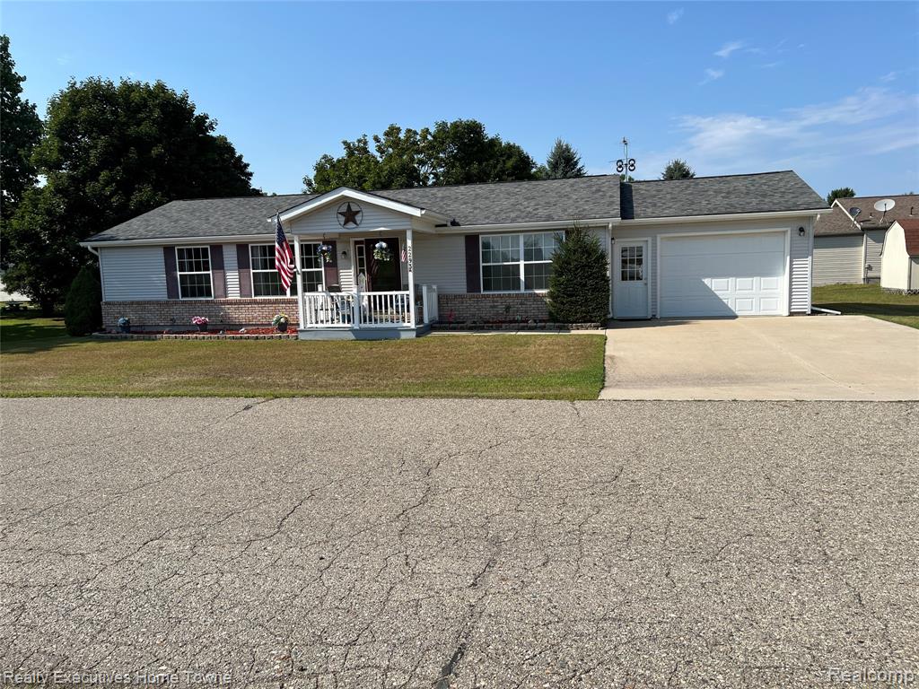2293 DENNIS Street, Croswell, MI 48422 — front exterior