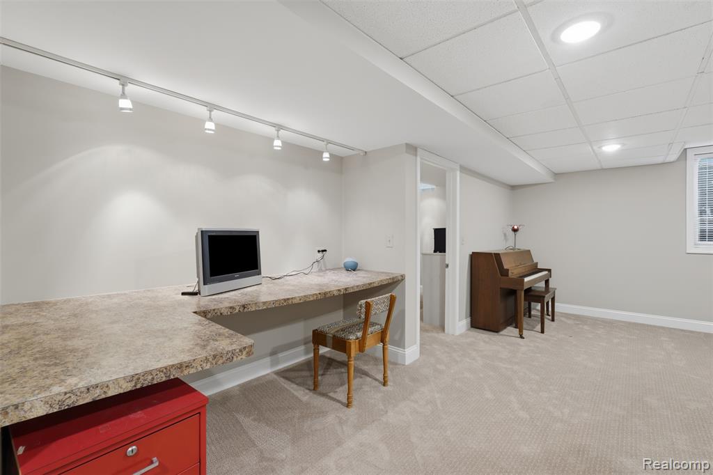 4782 Pine Eagles Drive, 12, Brighton, MI 48116 — Photo 22