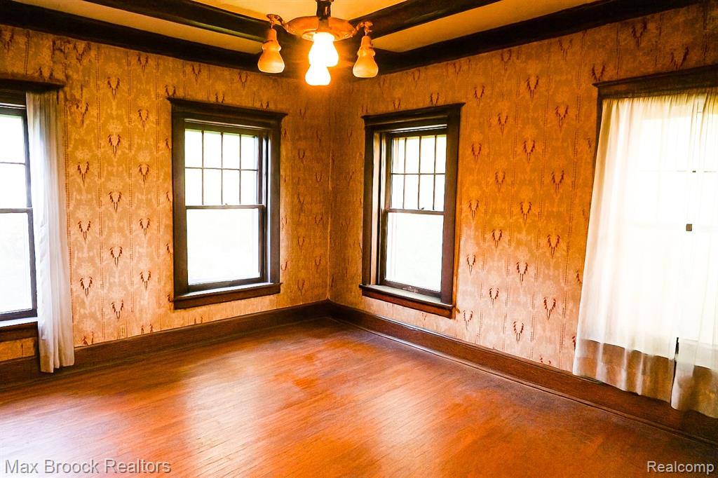 24 Ridge Road, Pleasant Ridge, MI — Photo 7