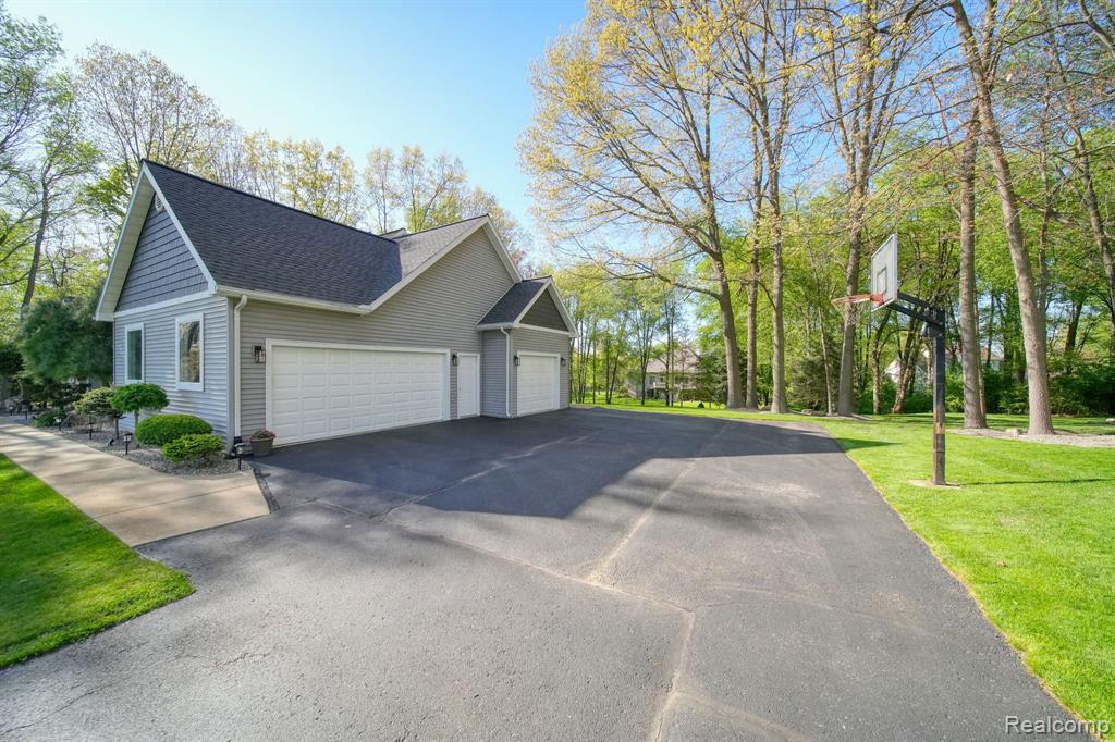 4852 INDIAN CREEK Drive, Jackson, MI 49201 — Photo 58
