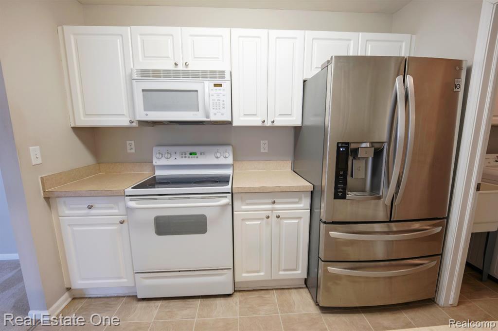 5305 Brookemonte Circle, Rochester, MI 48306 — Photo 8