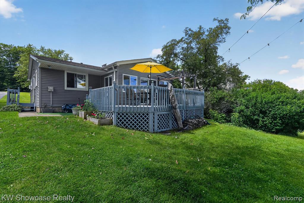 5854 Bullard Road, Fenton, MI 48430 — Photo 25
