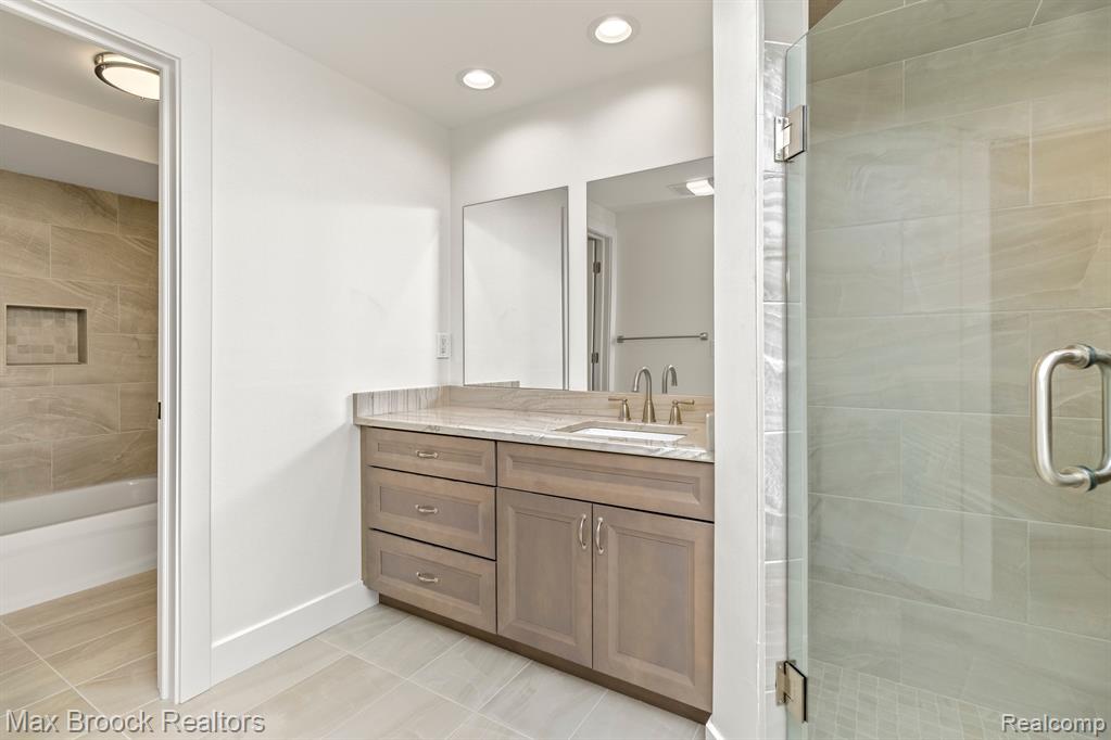 731 ARBOR COURT, Bloomfield Hills, MI 48304 — Photo 40