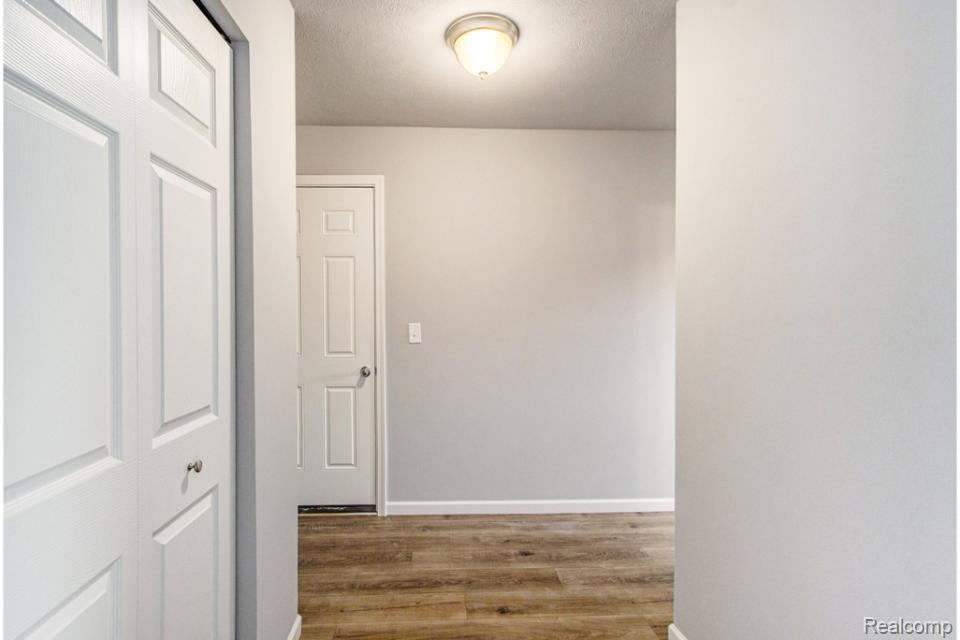 1177 Lockes Street, Howell, MI 48843 — Photo 6