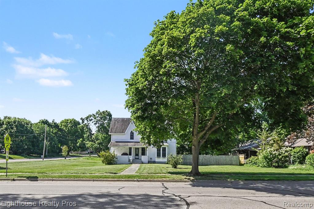 405 W Jefferson Street, Grand Ledge, MI 48837 — Photo 3