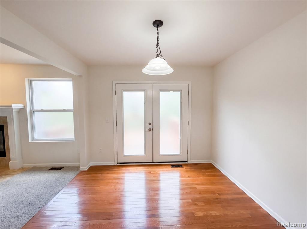 5988 Treetops Drive, Romulus, MI 48174 — Photo 10