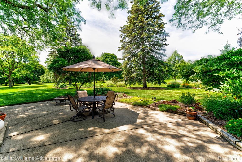 41764 Camden Court, Northville, MI 48168 — Photo 44