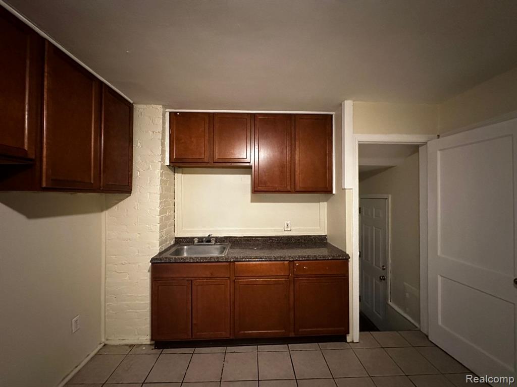 8687 Farmbrook Street, Detroit, MI 48224 — Photo 8