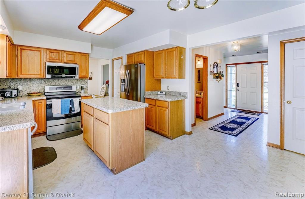 43563 Lotus Drive, Canton, MI 48188 — Photo 4