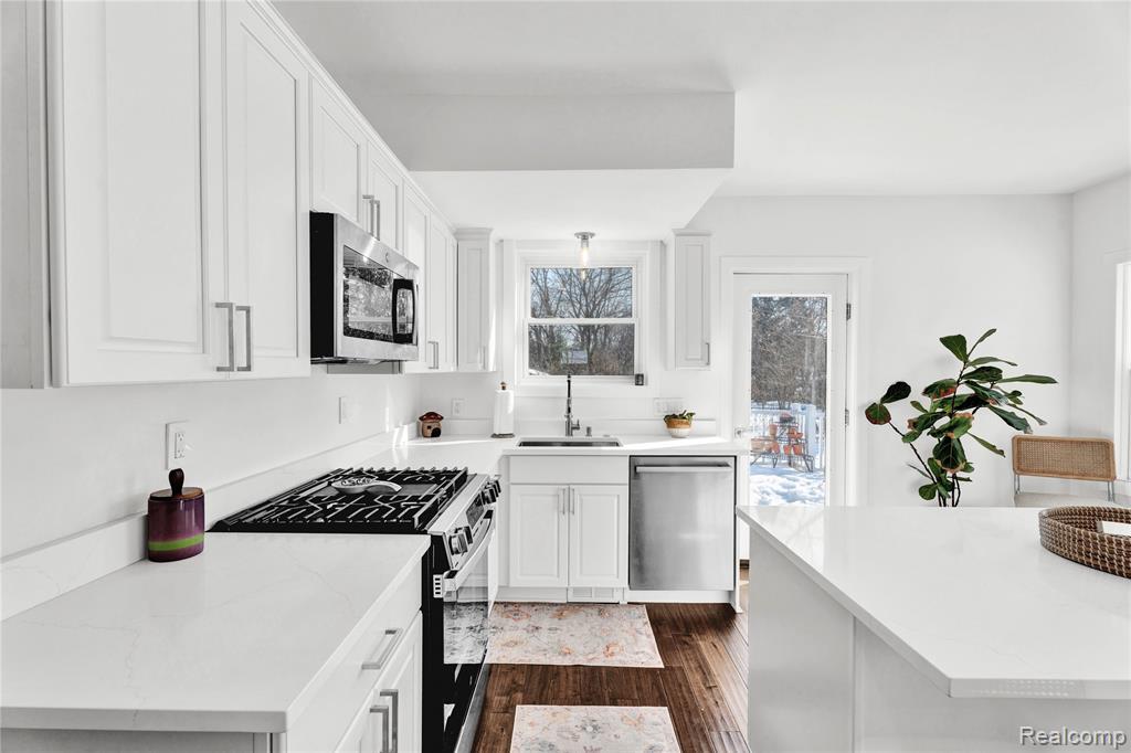 650 Wattles Road, Bloomfield Hills, MI 48304 — Photo 24