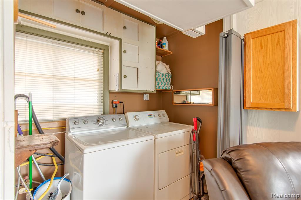 861 S LAKESIDE Drive, Michigan Center, MI 49254 — Photo 21