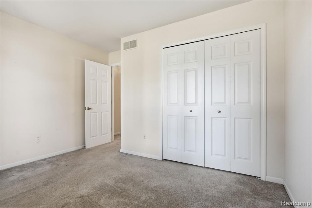 518 Redmaple Lane, 62, Brighton, MI 48116 — Photo 11