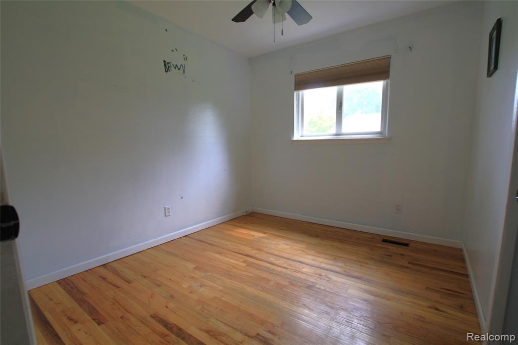 6325 Clarkston Road, Clarkston, MI — Photo 12