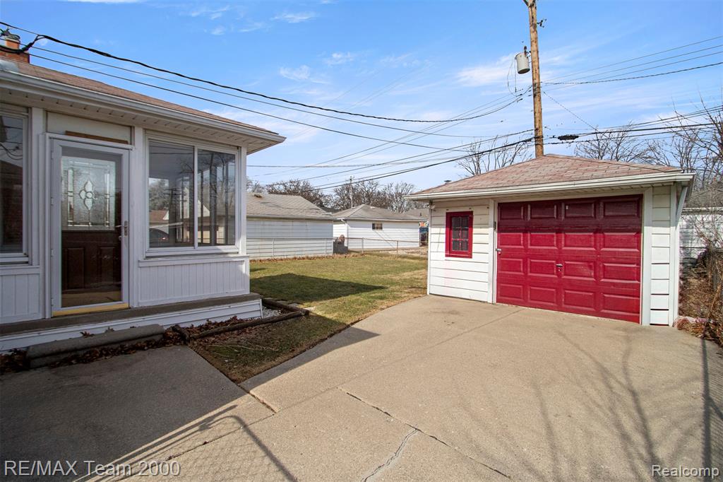19431 STEPHENS, Eastpointe, MI 48021 — Photo 39