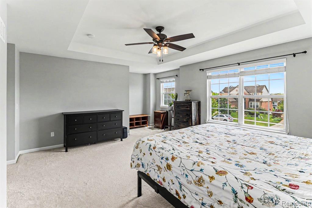 7558 Abigail Dr, Ypsilanti, MI 48198 — Photo 18