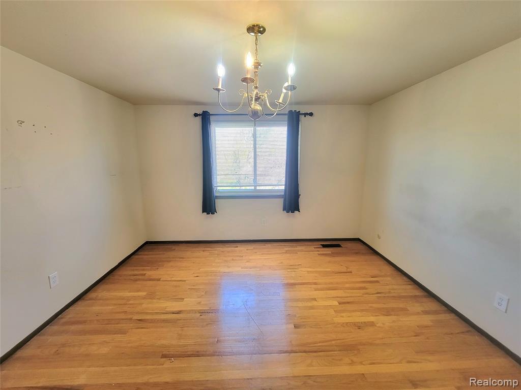 3458 Common Road, Warren, MI 48092 — Photo 12