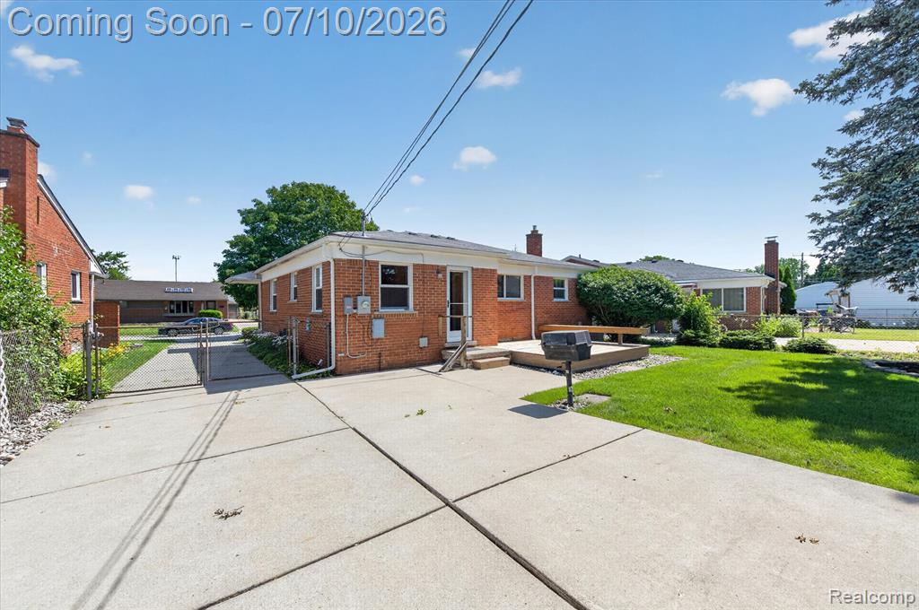 8599 Cardwell Street, Westland, MI — Photo 37