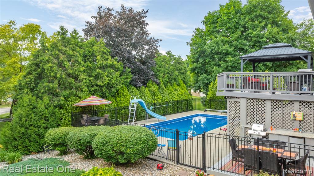 8736 El Dorado Drive, White Lake, MI — Photo 50
