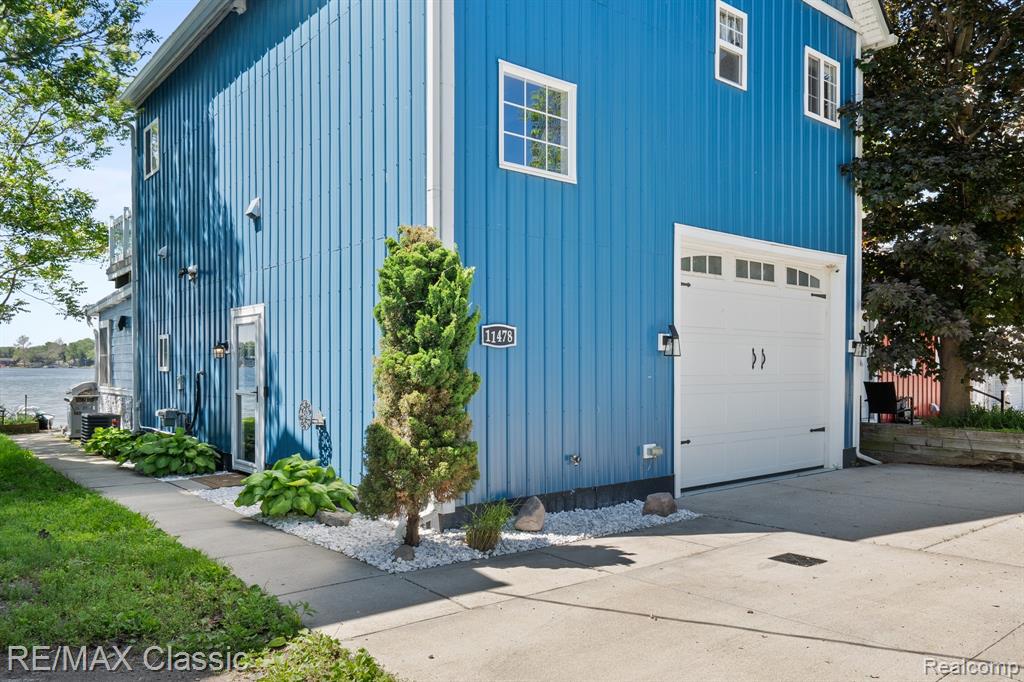 11478 E Shore Drive, Whitmore Lake, MI 48189 — Photo 46