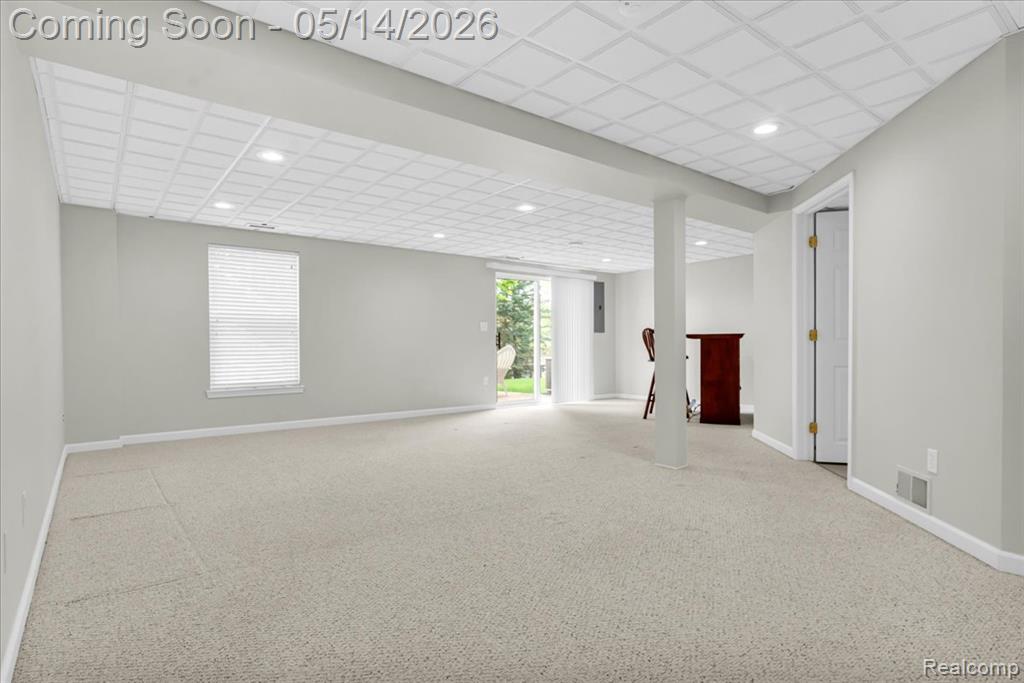 1169 Churchill Circle, Rochester, MI 48307 — Photo 28
