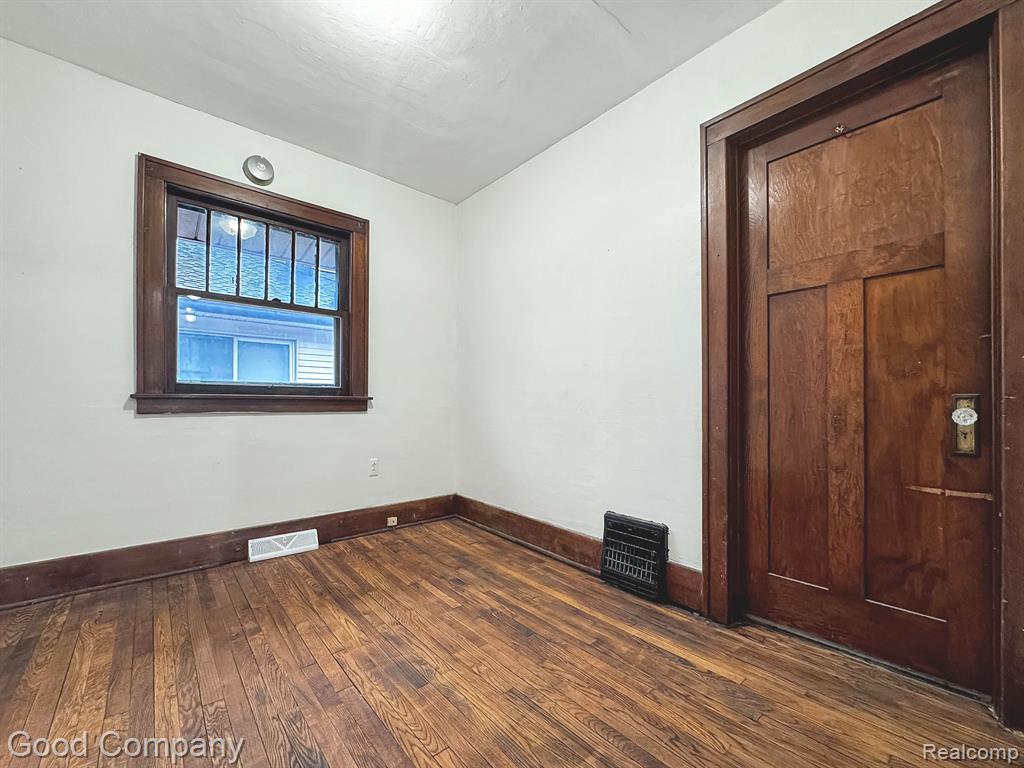 81 S TASMANIA Street, Pontiac, MI 48342 — Photo 10