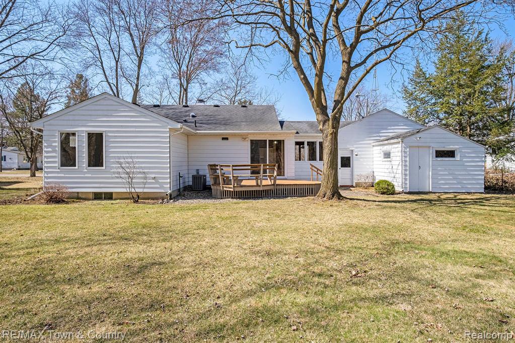 440 CRESTVIEW Street, Flushing, MI 48433 — Photo 26