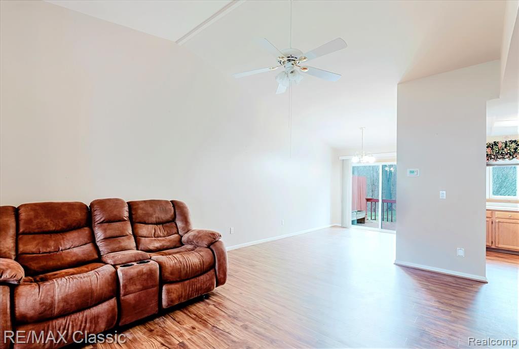 9039 Lake E Road, 45, Clarkston, MI 48348 — Photo 9