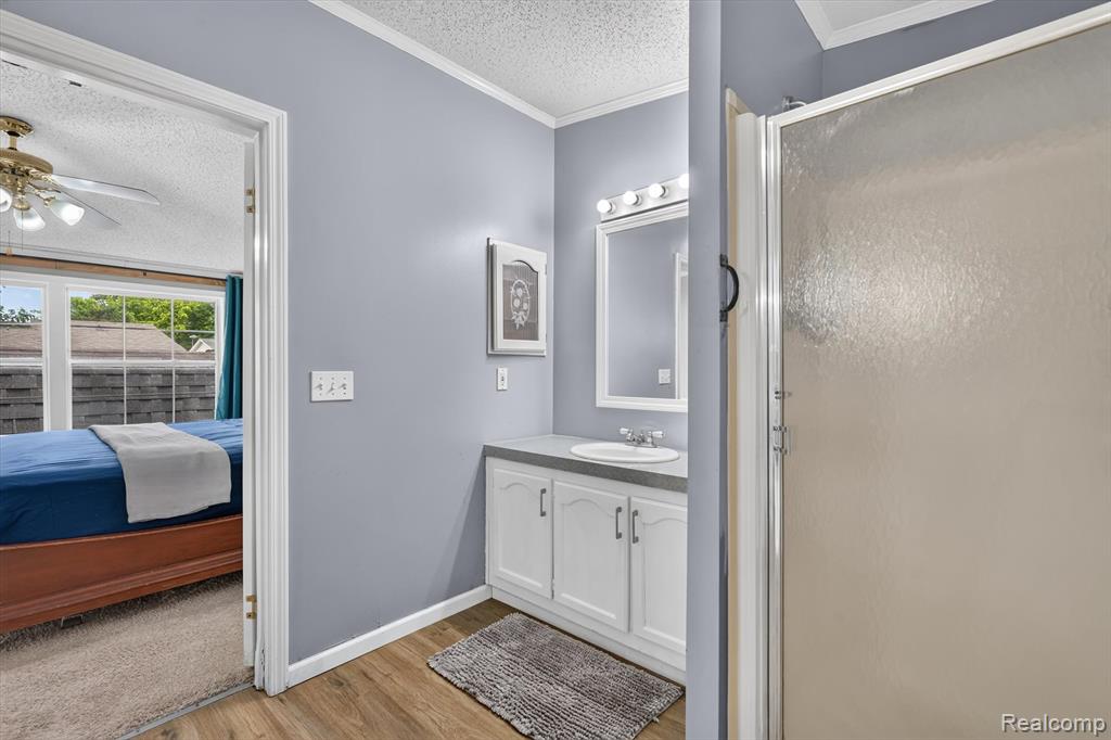 11595 Clearwater Drive, Fenton, MI 48430 — Photo 35