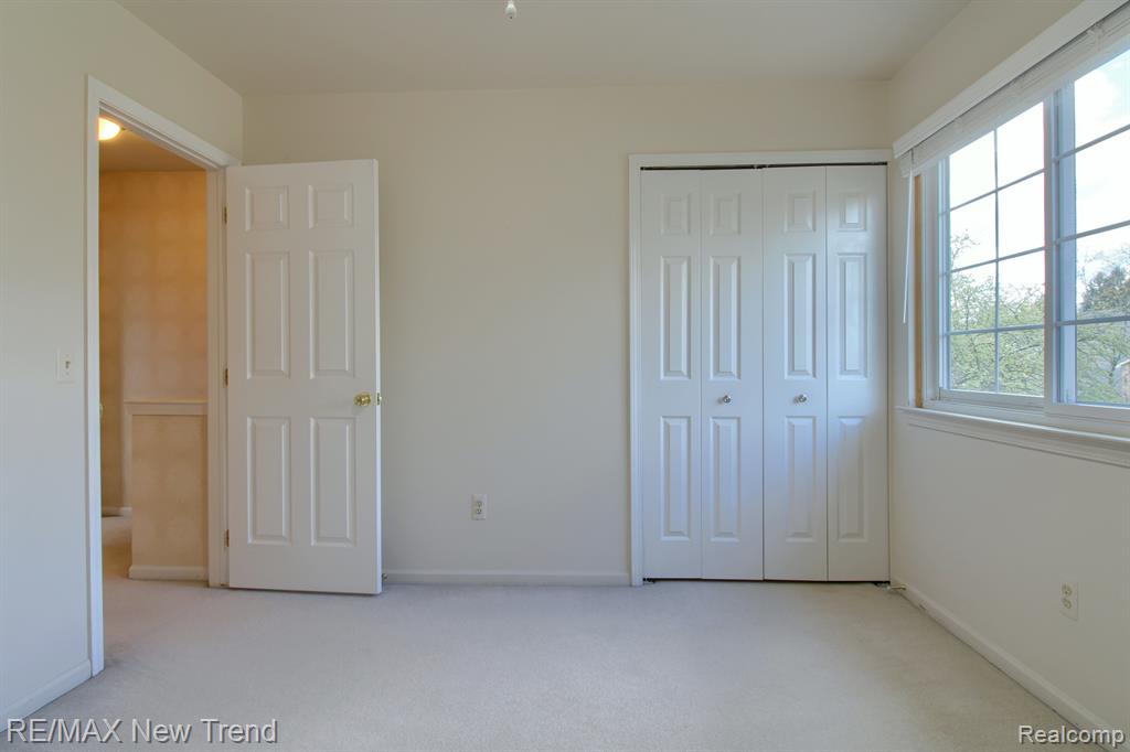 24802 SARAH FLYNN, Novi, MI — Photo 29