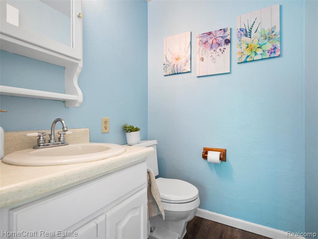 618 GRANT Street, Chelsea, MI 48118 — Photo 20