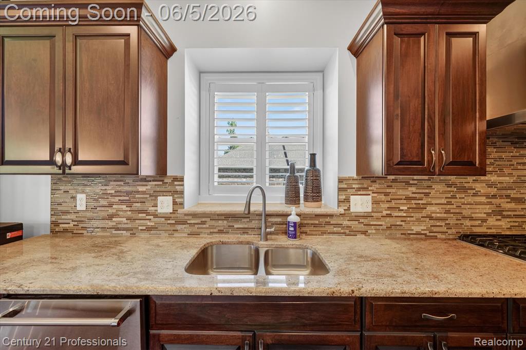 2212 Heidi Drive, Oxford, MI 48370 — Photo 16