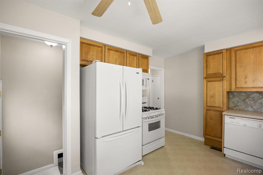 2879 Royal Avenue, Berkley, MI 48072 — Photo 9