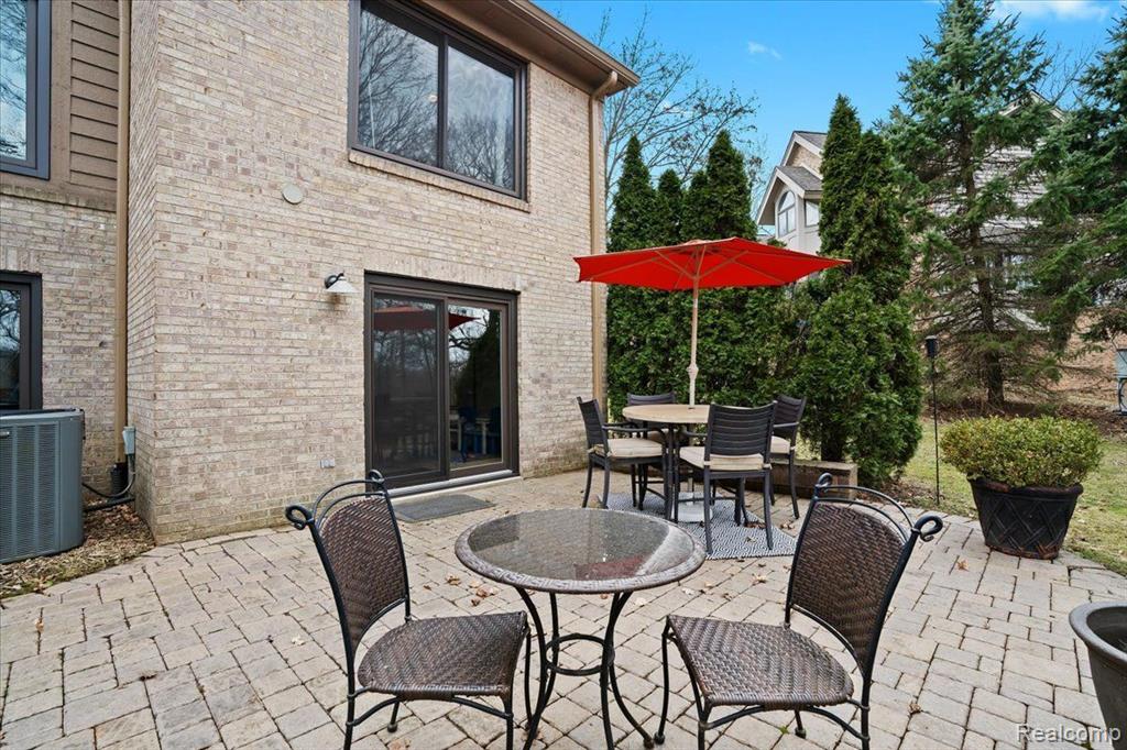 42586 WATERFORD Road, Northville, MI 48168 — Photo 44