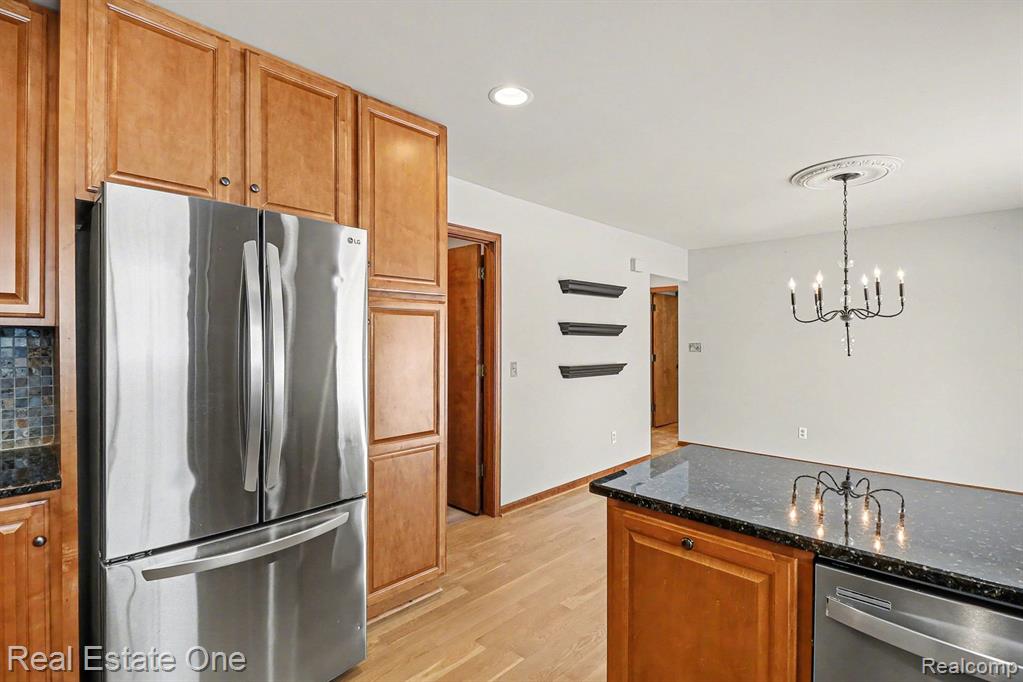 6226 Pinewood Drive, Clarkston, MI — Photo 10