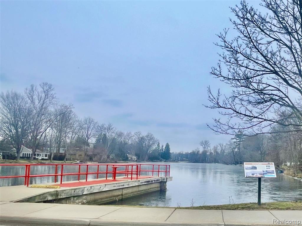 62 Madison Court, Clarkston, MI — Photo 12
