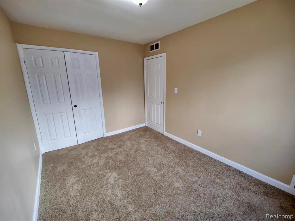 17167 Lumpkin Street, Hamtramck, MI 48212 — Photo 6