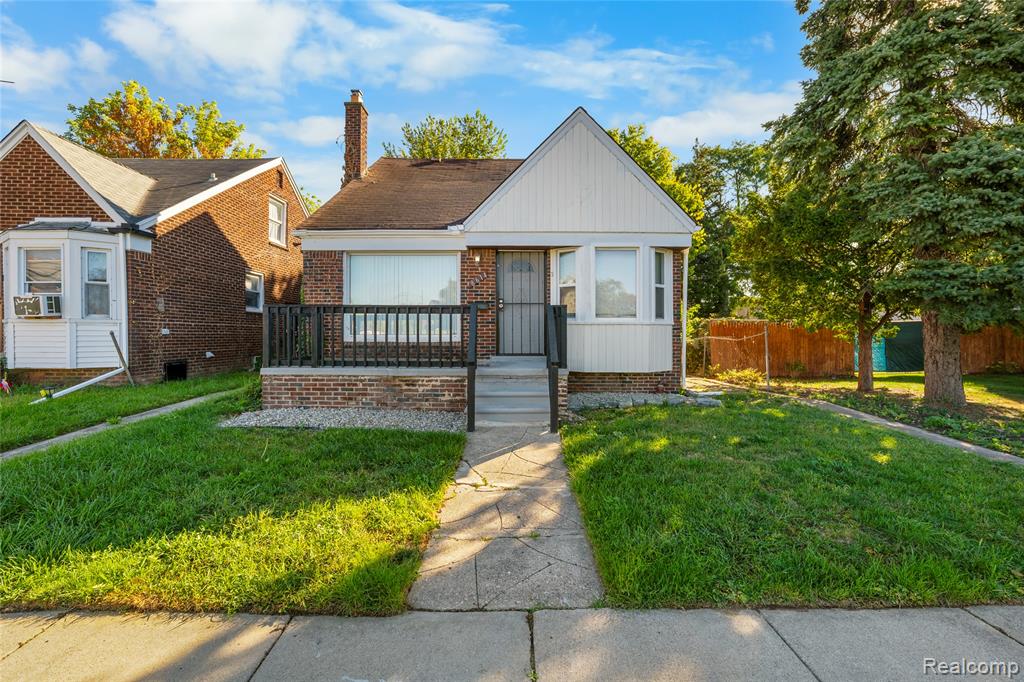 8614 Robson Street, Detroit, MI 48228 — front exterior