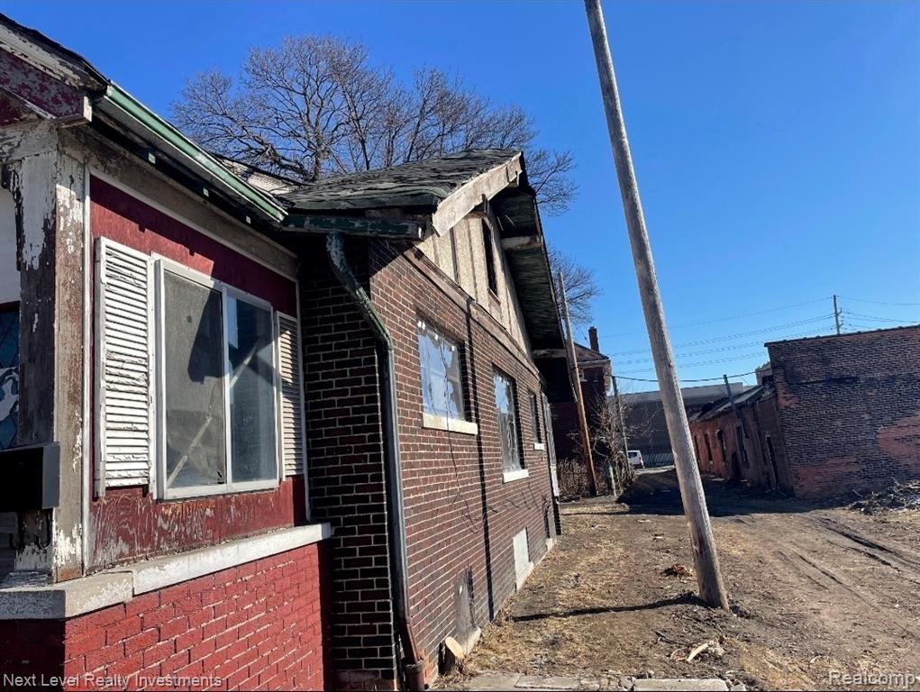 1695 Monterey Street, Detroit, MI, 48206